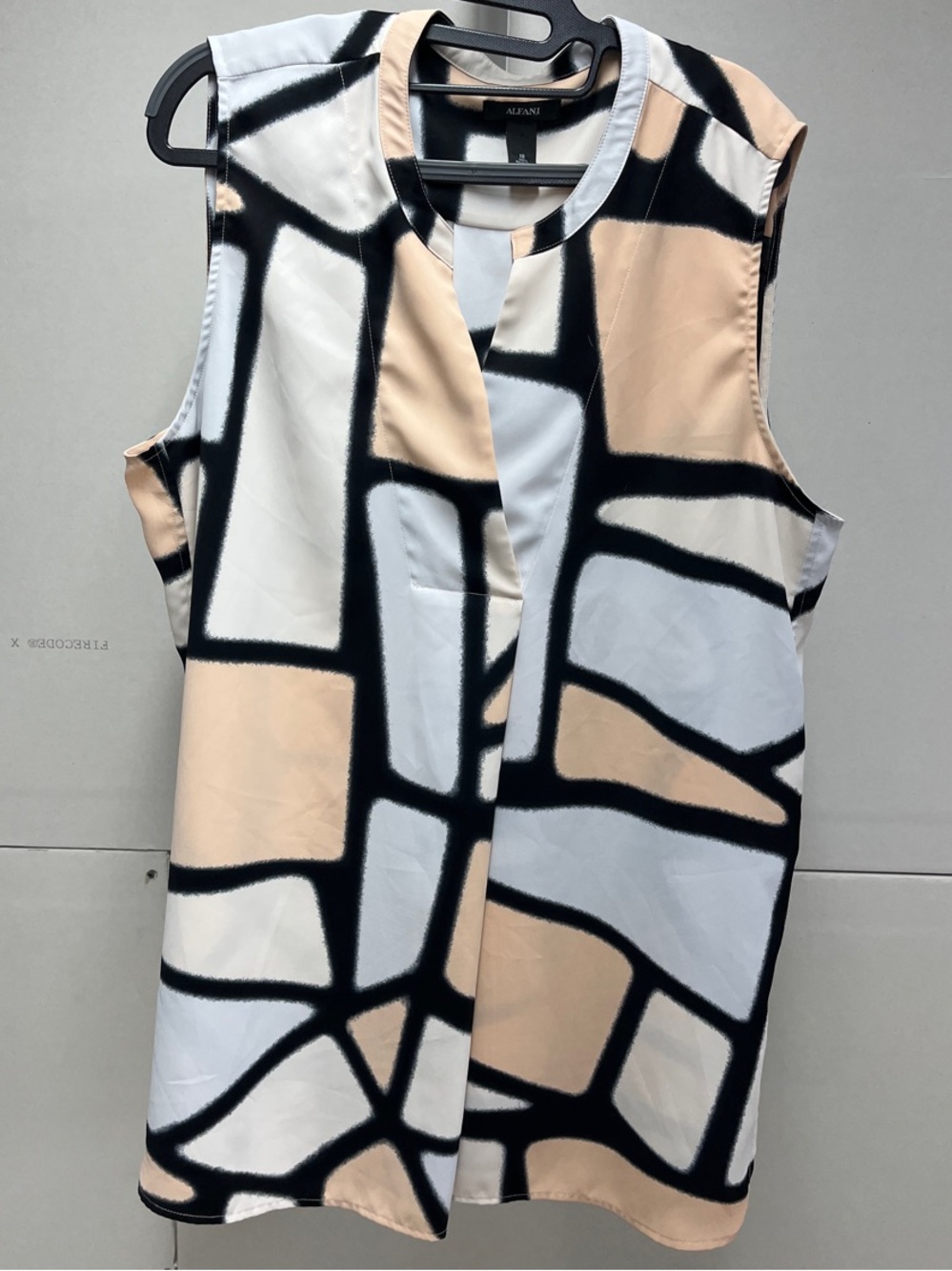 Alfani Peach, White & Black Sleeveless Geometric Blouse 18
